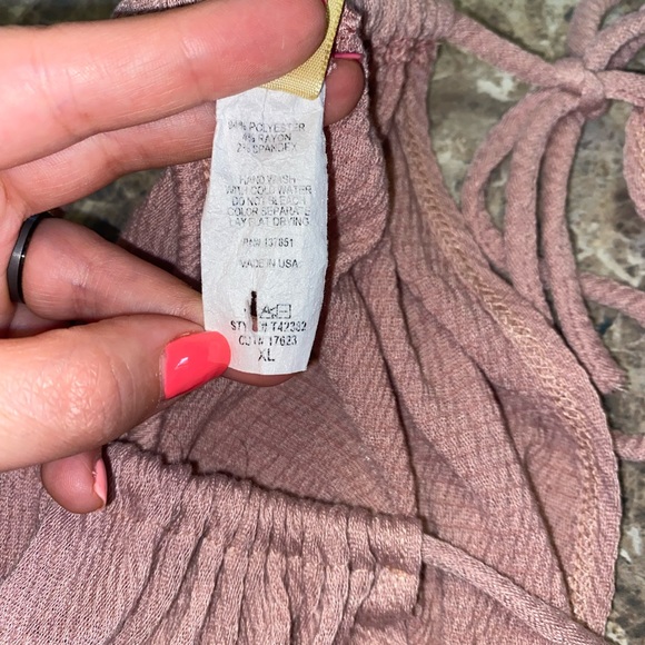 ✨2/$15 Scotty Extra Large Boho Drawstring Croptop - Picture 8 of 8